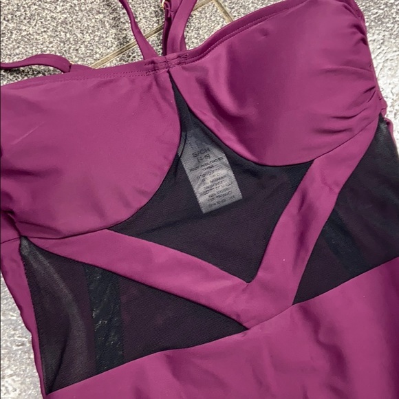 One piece sexy bathing suit - Picture 2 of 5